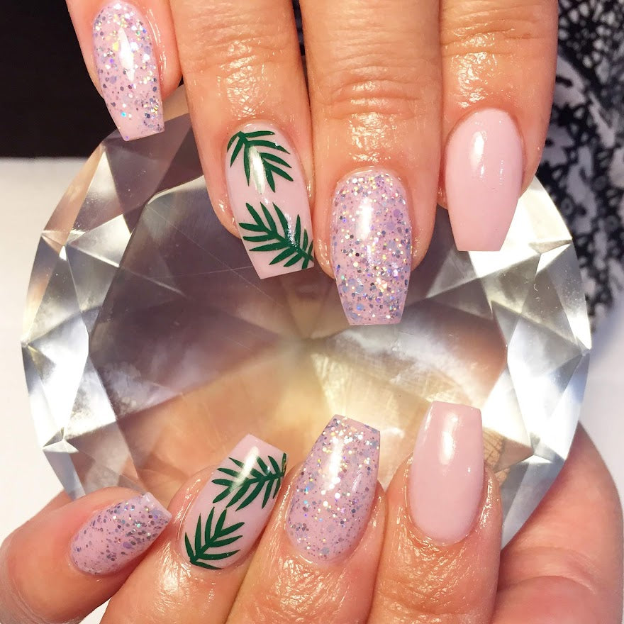 Pretty Nails with Tropic Leaf Magic