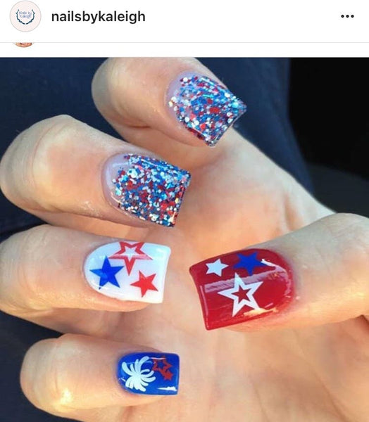 Outline Star Nail Decal | Red