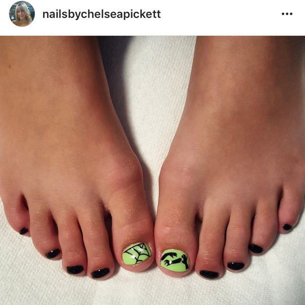 Zombie Nail Decal | Black