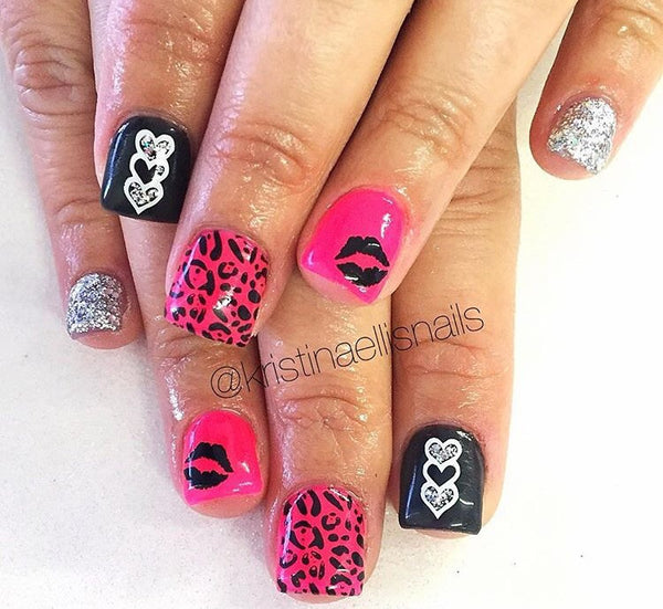 Kissy Lips Nail Decal | Black (*Decal Comes Un-Weeded)