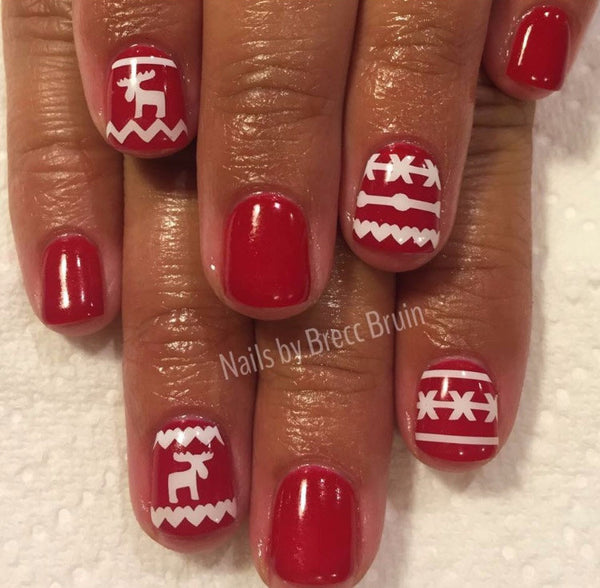 Ugly Sweater MOOSE DESIGN 1 Nail Decal | White