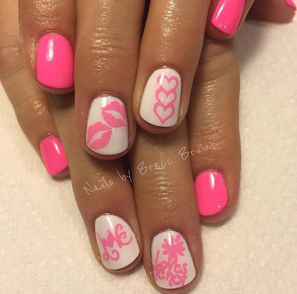 Kissy Lips Nail Decal | Soft Pink (*Decal Comes Un-Weeded)